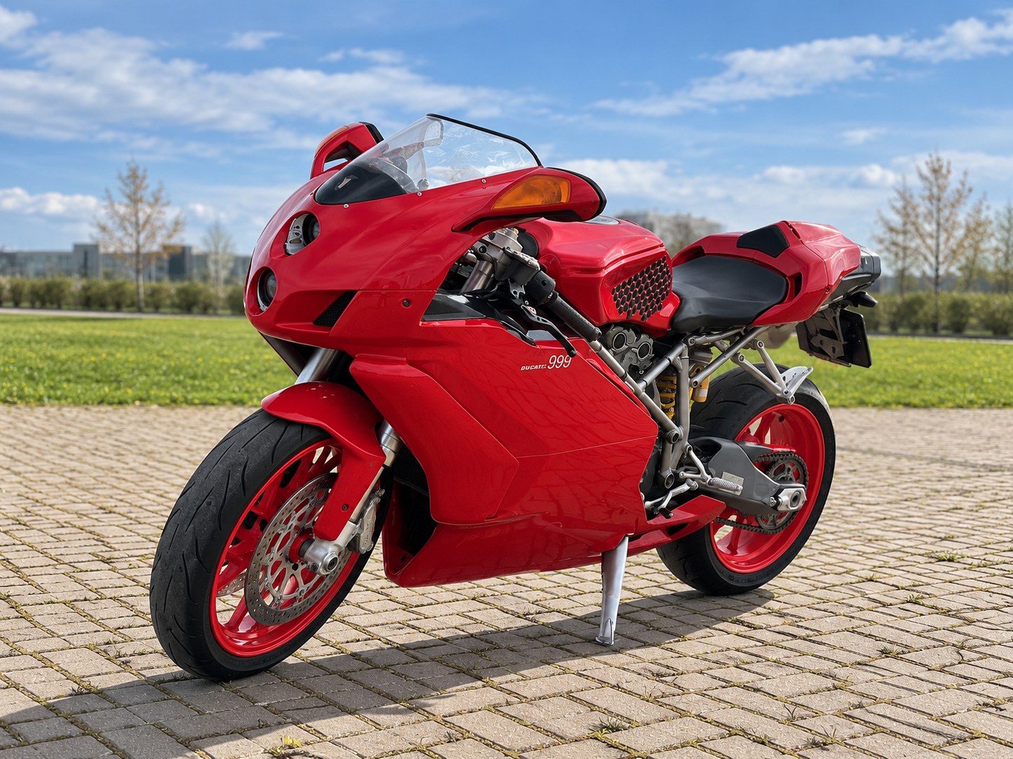 Ducati 749 в аренду в Санкт-Петербург